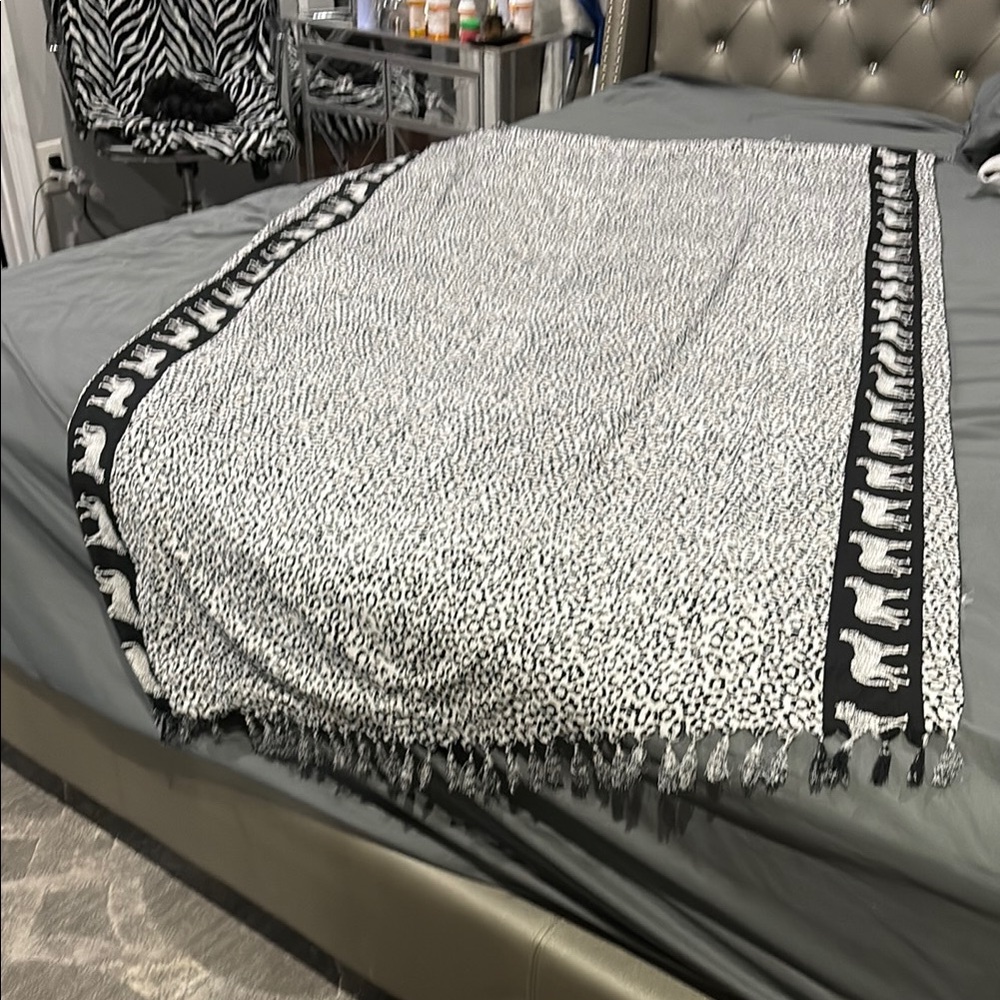 Leopard Print Throw Blanket
